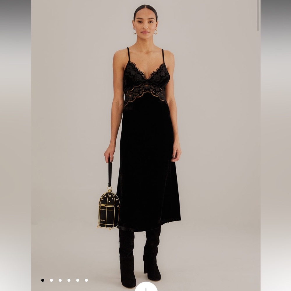 FARM RIO Black Richelieu Velvet Slip Dress